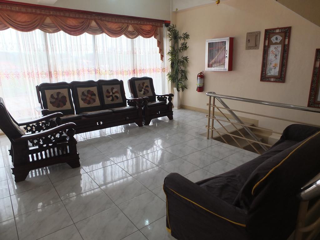 טאגבילראן סיטי Constrell Pension House מראה חיצוני תמונה